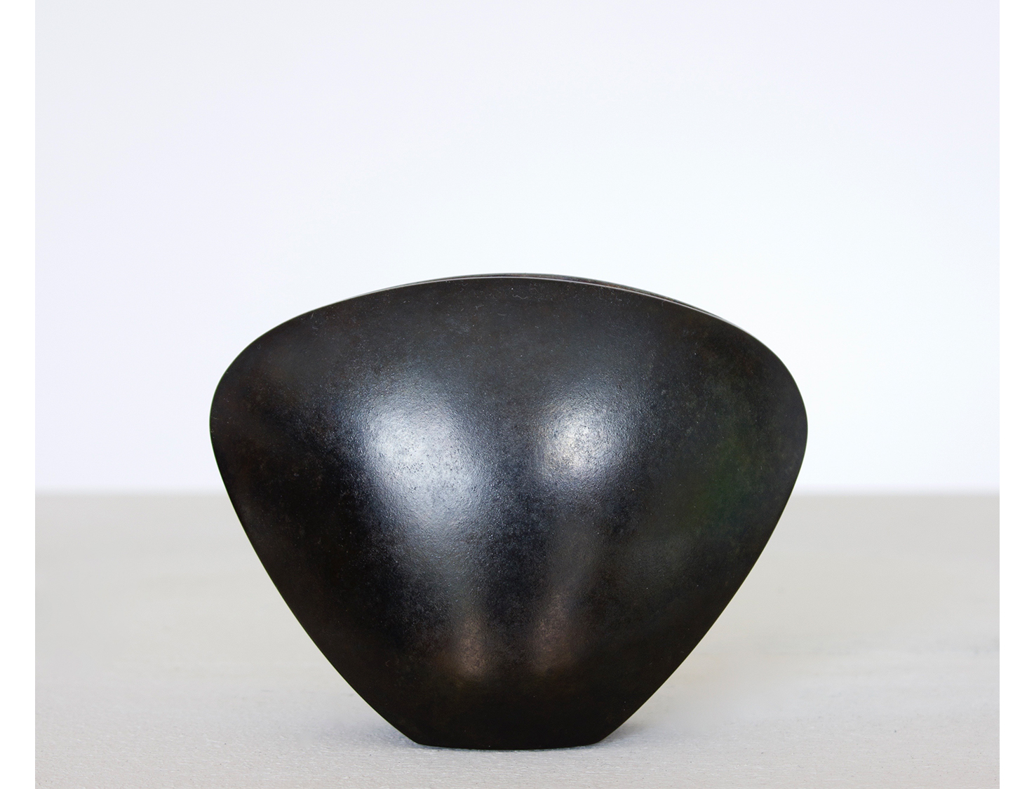 Small-Bronze-Thin-Vase