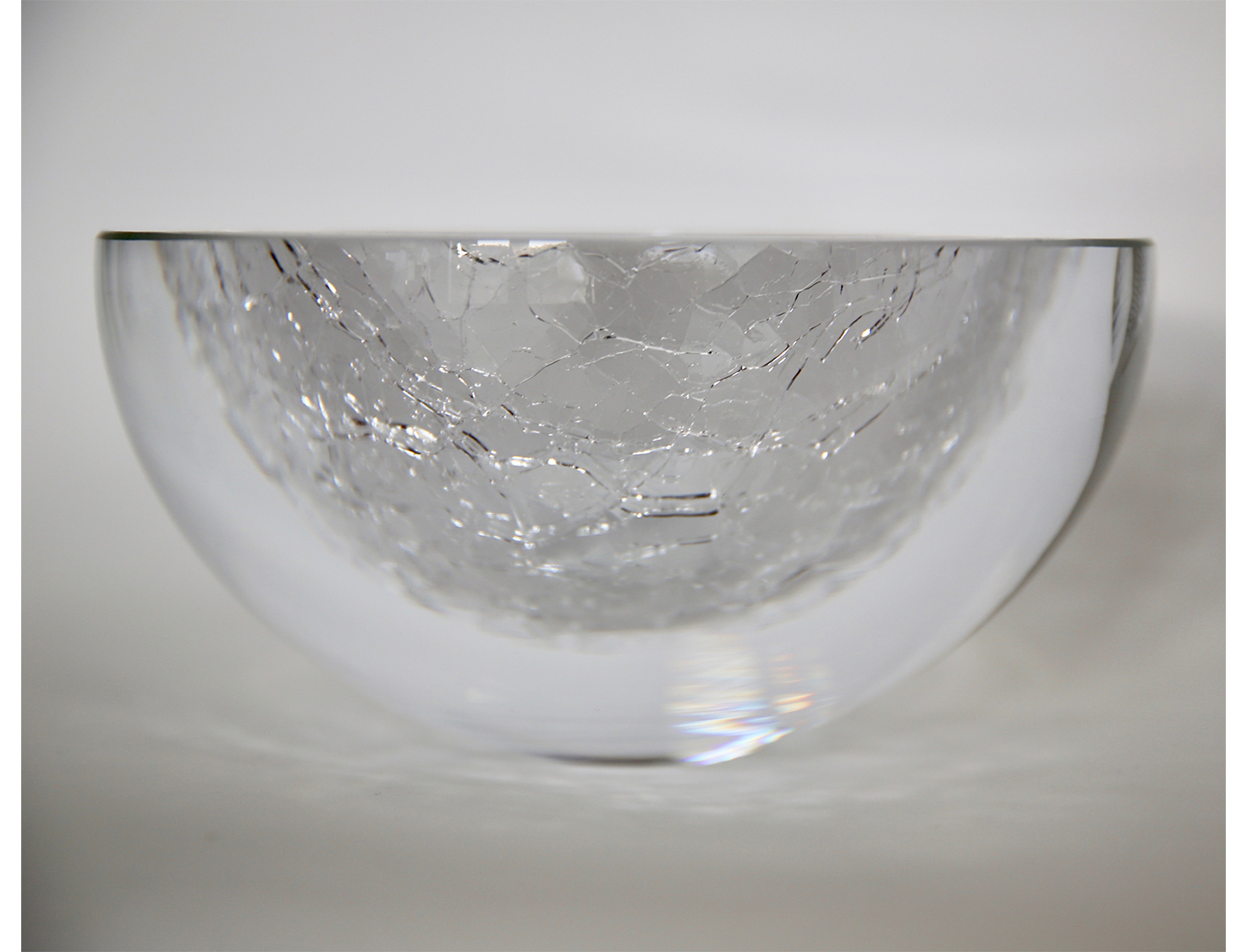 Transparent-Crunsh-Glass-Bowl