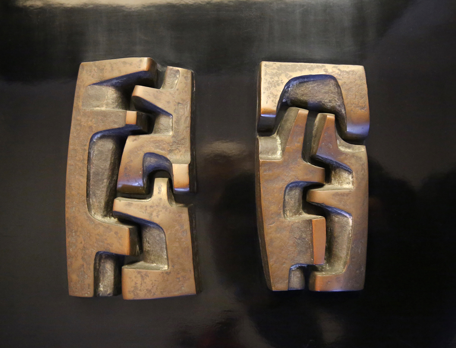 Andre-Dekeijser-Bronze-Wall-Sculpture